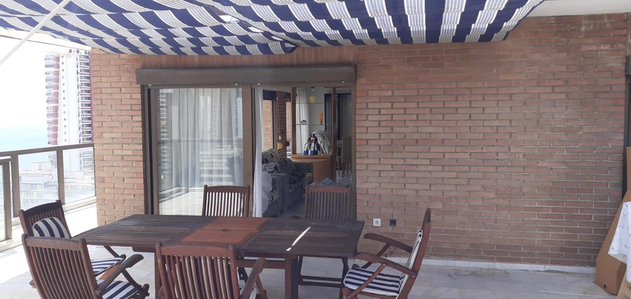 شقة Atico Con Gran Terraza بينايدورم المظهر الخارجي الصورة