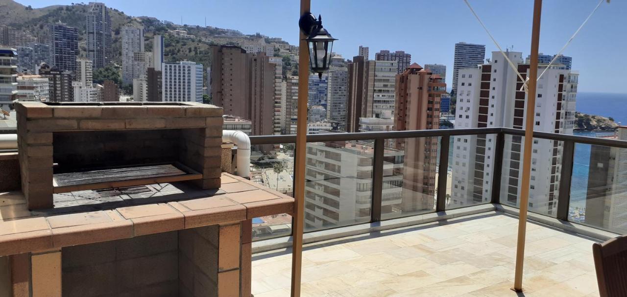 شقة Atico Con Gran Terraza بينايدورم المظهر الخارجي الصورة