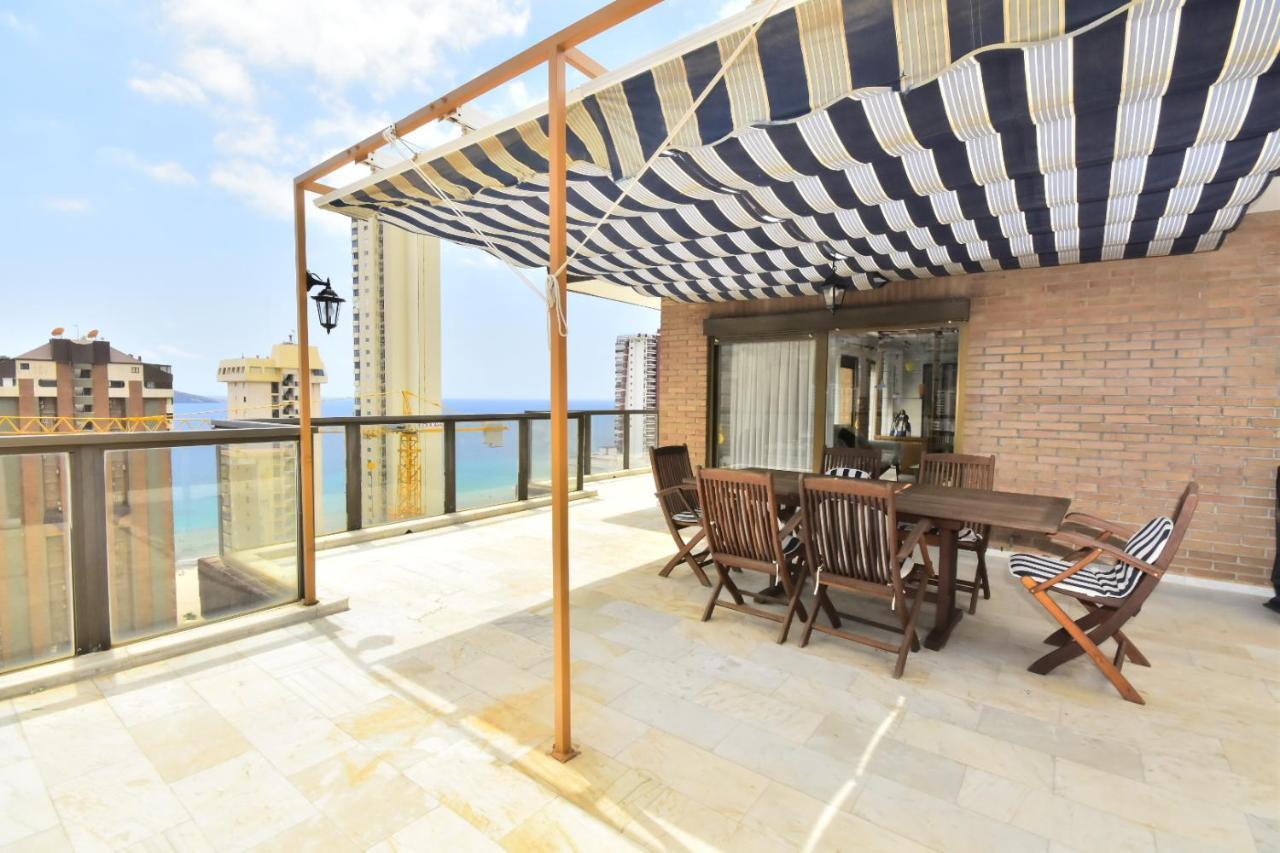 شقة Atico Con Gran Terraza بينايدورم المظهر الخارجي الصورة