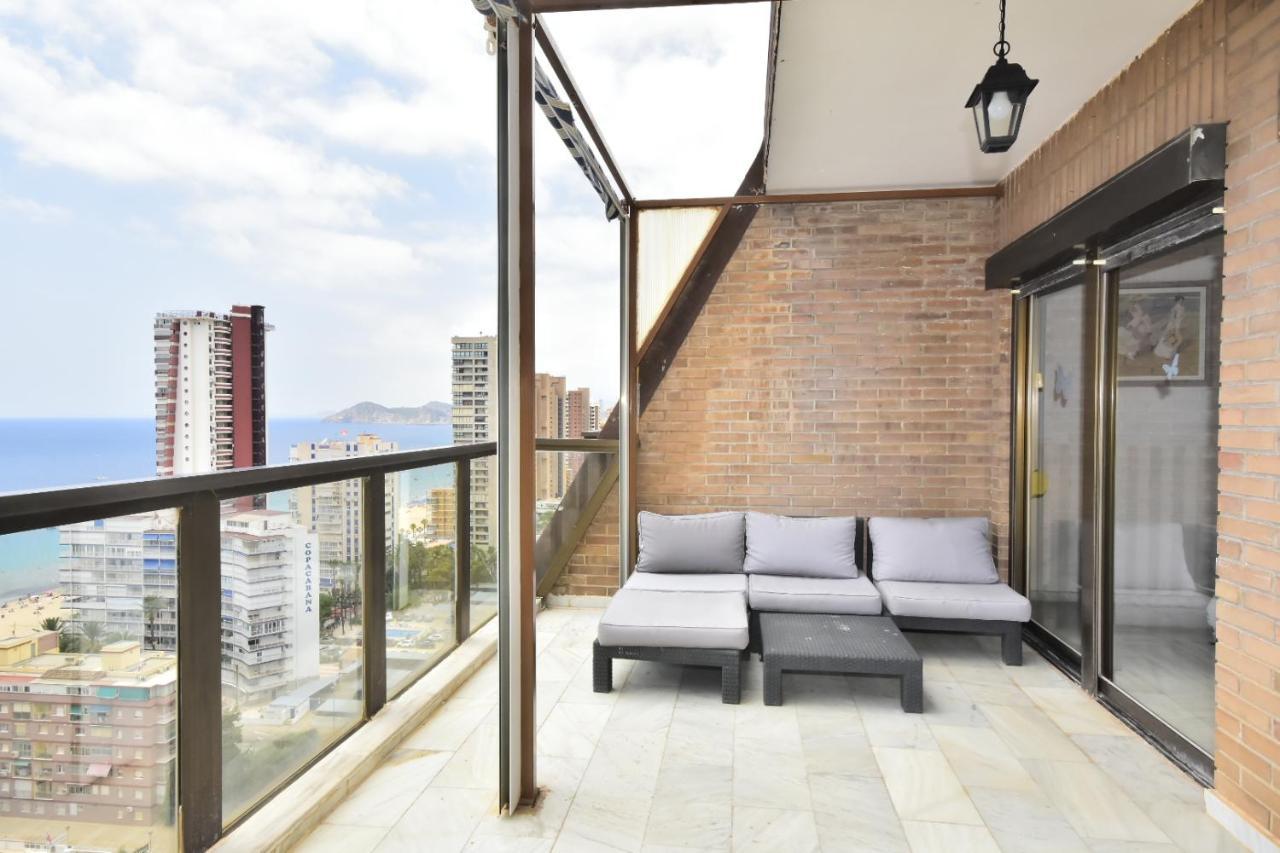 شقة Atico Con Gran Terraza بينايدورم المظهر الخارجي الصورة